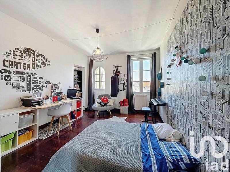 Appartement - 140 m² - 5 pièces