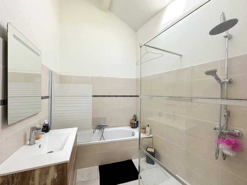 Appartement - 87 m² - 3 pièces