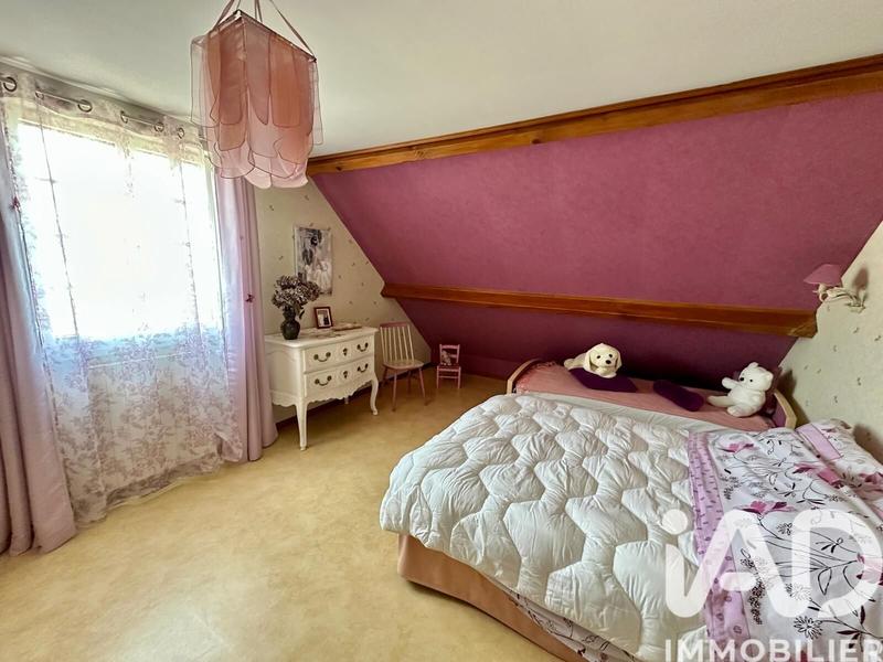 Maison - 185 m² - 8 pièces