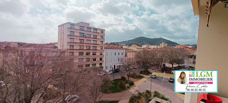 Appartement - 80 m² - 3 pièces