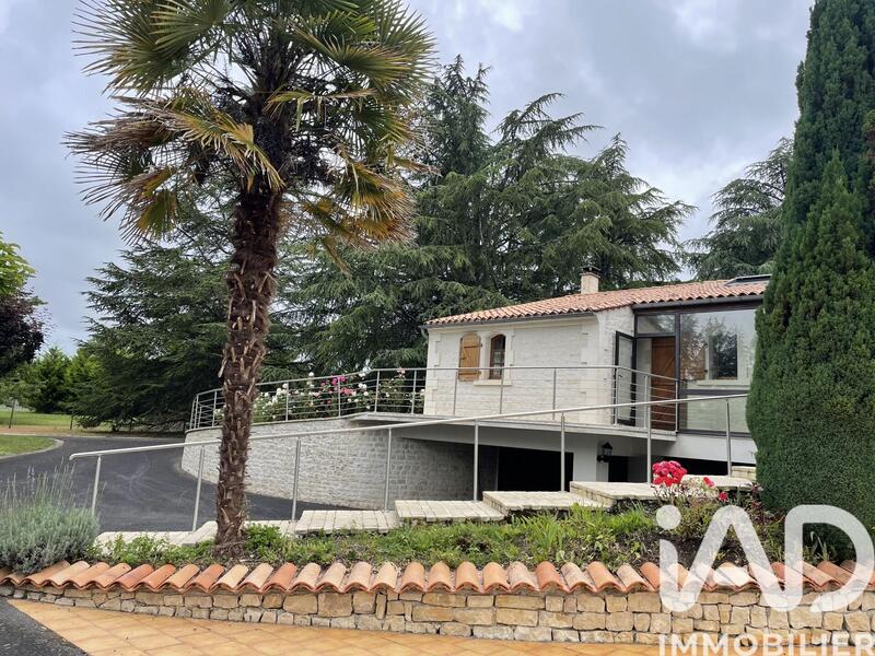 Maison - 150 m² - 6 pièces