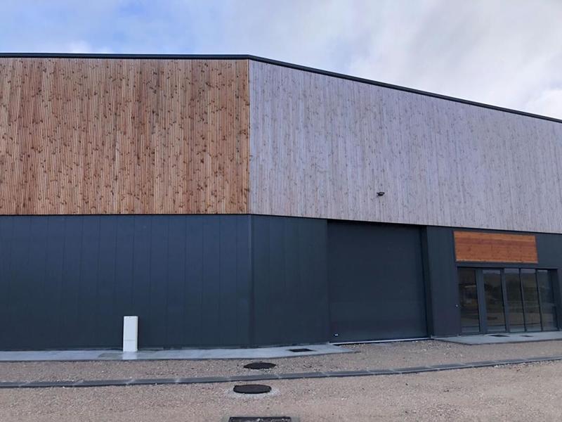 Local d'activité / Entrepôt - 1 662 m²