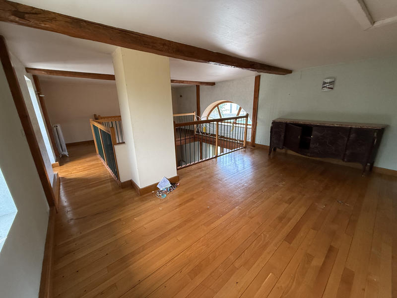 Maison - 185 m² - 6 pièces