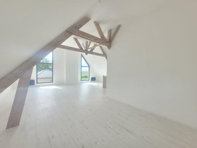 Maison - 261 m² - 6 pièces