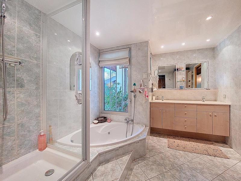 Maison - 134 m² - 6 pièces