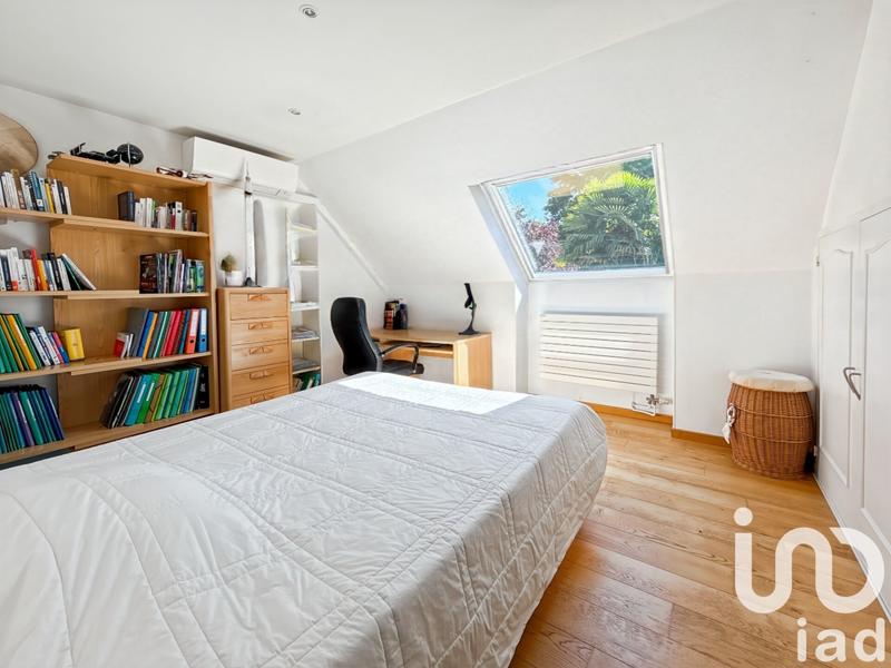 Maison - 180 m² - 7 pièces