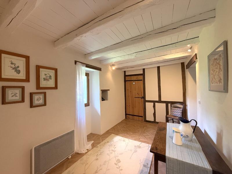 Maison - 360 m² - 8 pièces