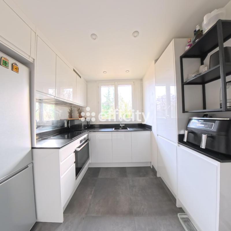 Appartement - 64 m² - 3 pièces