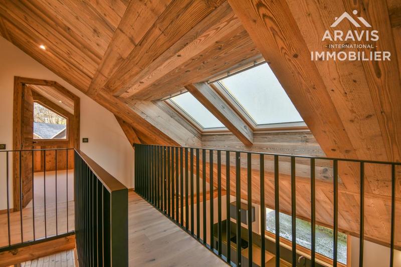 Appartement - 198 m² - 6 pièces