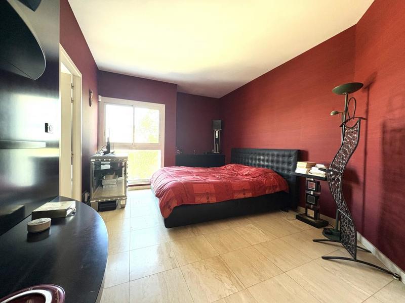 Maison - 195 m² - 7 pièces