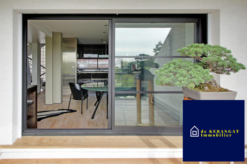 Maison contemporaine - 212 m² - 8 pièces