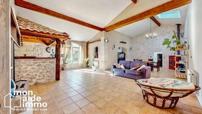 Maison - 249 m² - 7 pièces