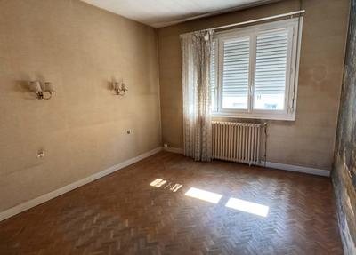 Appartement - 126 m² - 5 pièces