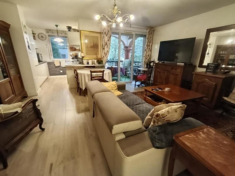 Appartement - 64 m² - 3 pièces