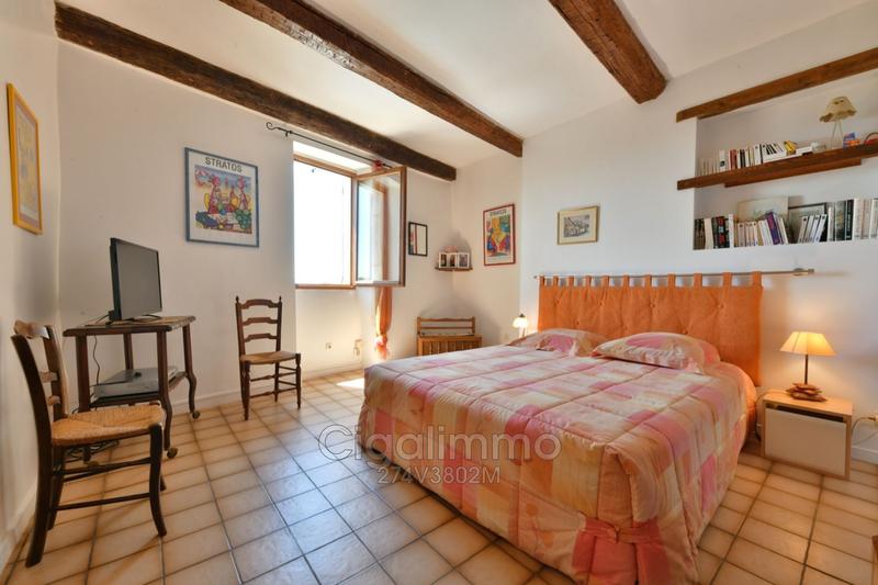 Maison en pierre - 203 m² - 8 pièces