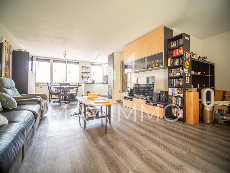 Appartement - 80 m² - 4 pièces