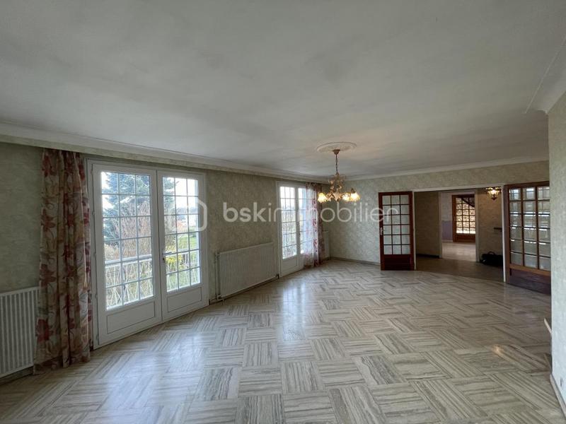 Maison - 140 m² - 5 pièces