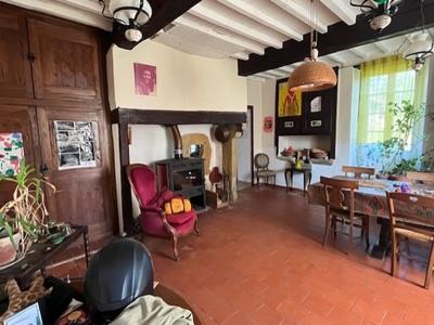 Propriété - 220 m² - 7 pièces