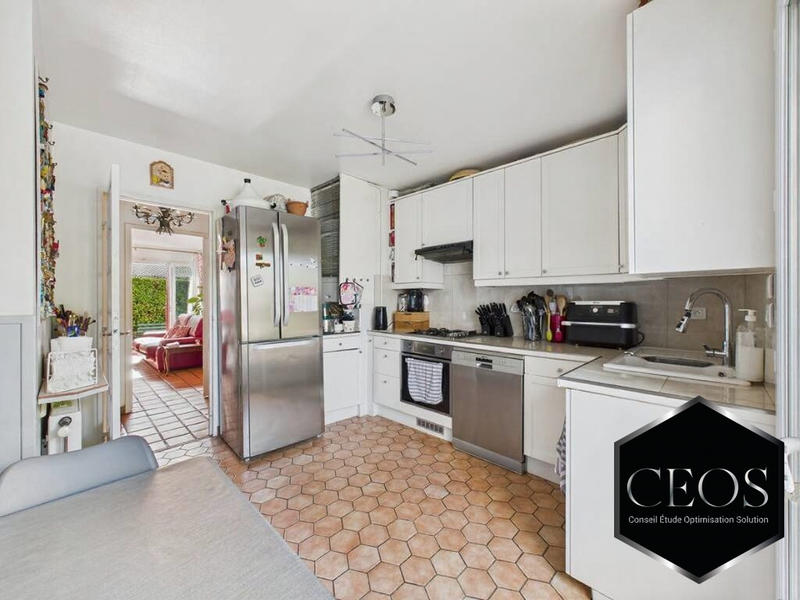 Maison - 180 m² - 8 pièces