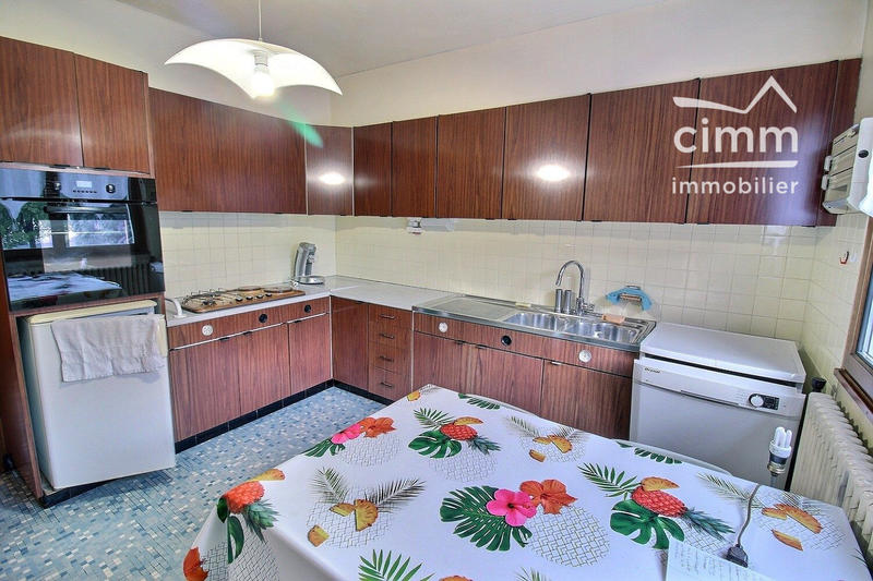 Maison ancienne - 195 m² - 5 pièces