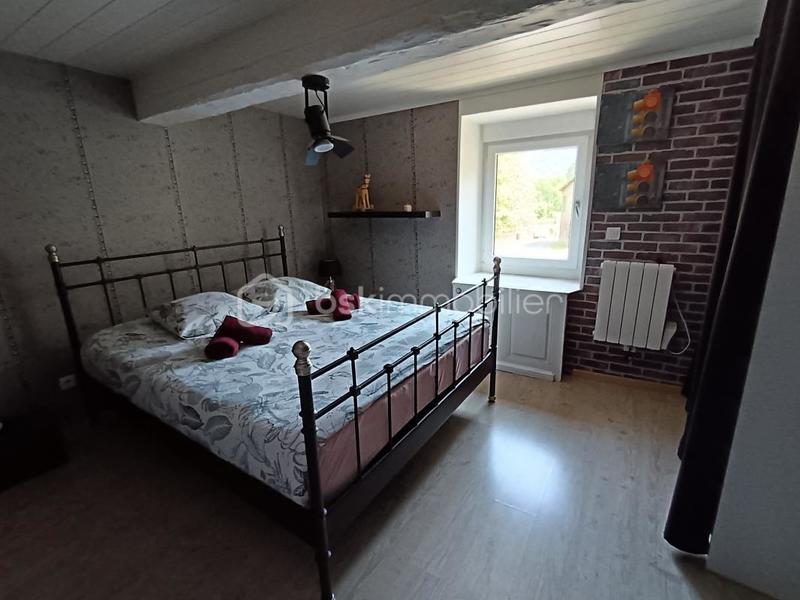 Maison - 225 m² - 7 pièces