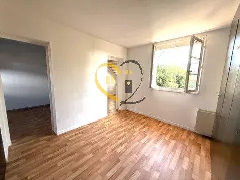 Maison de village - 154 m² - 9 pièces