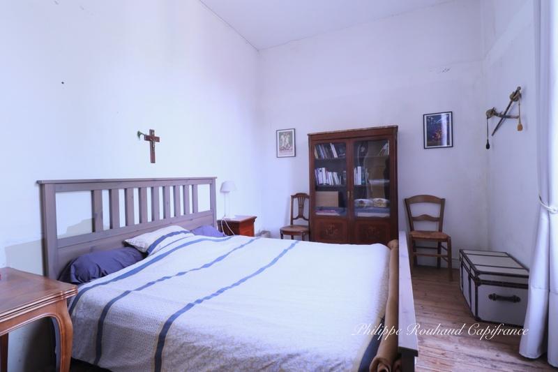 Maison de maîtres - 255 m² - 17 pièces