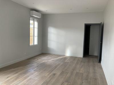 Appartement - 83 m² - 3 pièces