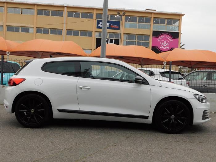 Volkswagen Scirocco 2.0 Tsi 180ch Bluemotion Technology Black Session