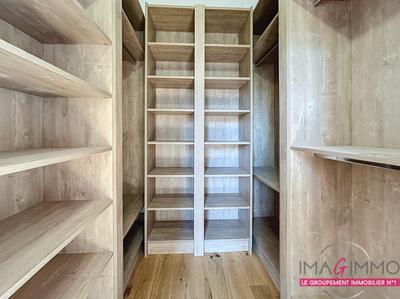 Appartement - 79 m² - 4 pièces