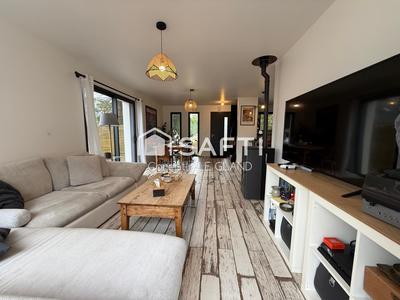 Maison - 95 m² - 4 pièces