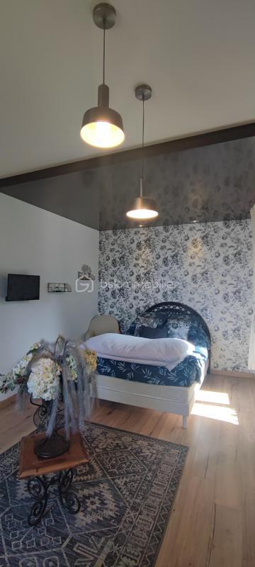 Maison en pierre - 180 m² - 7 pièces