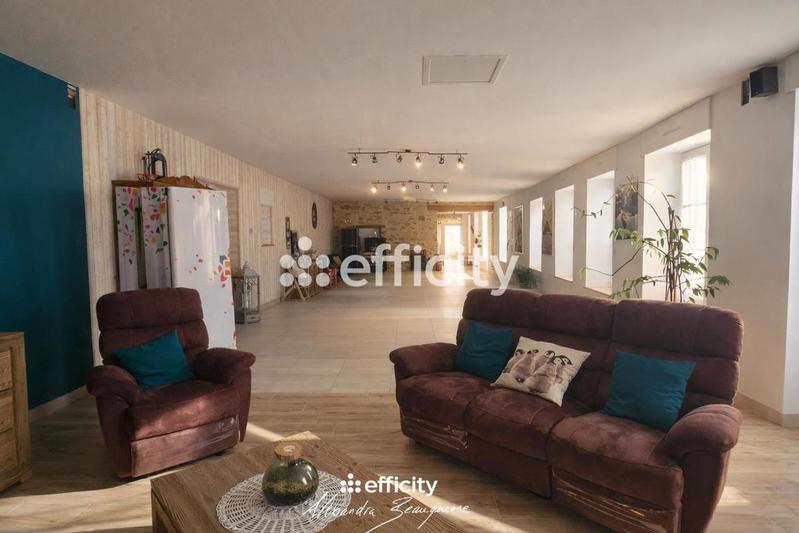 Villa - 279 m² - 9 pièces