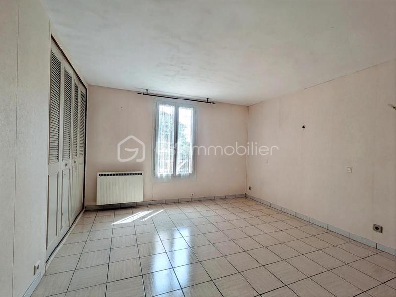 Maison traditionnelle - 186 m² - 8 pièces