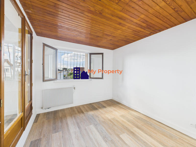 Maison - 152 m² - 7 pièces