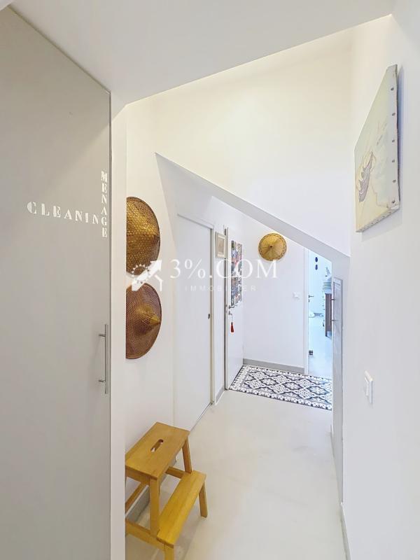 Maison - 185 m² - 9 pièces