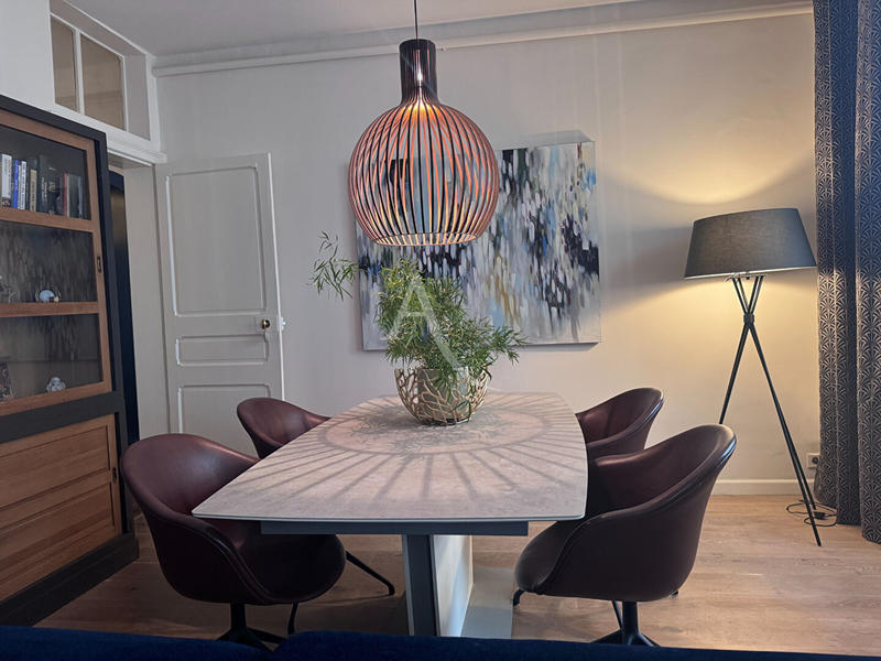 Appartement - 121 m² - 5 pièces