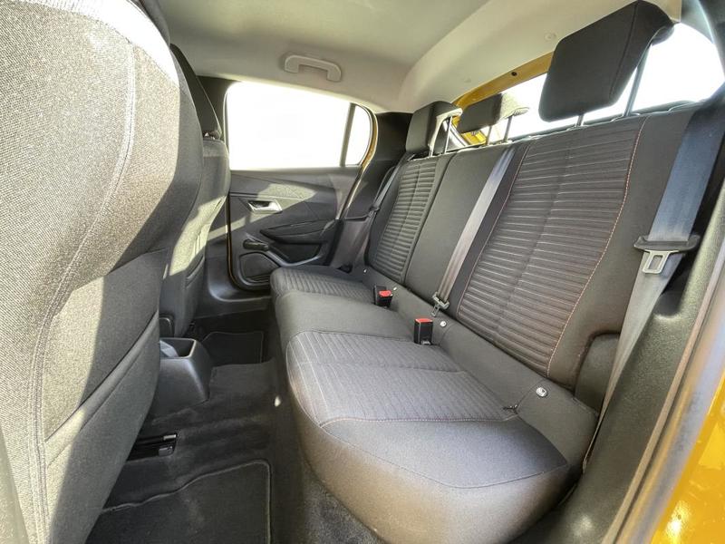 Peugeot 208 1.2 100 Ch Finition Active Eat8 *Distribution faite pour la vente