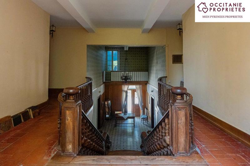 Maison de maîtres - 409 m² - 13 pièces