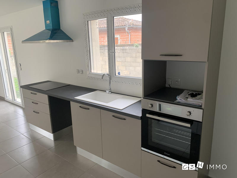 Maison - 93 m² - 4 pièces