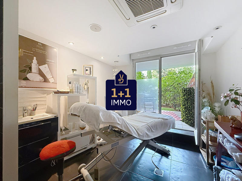 Local commercial - 108 m² - 5 pièces