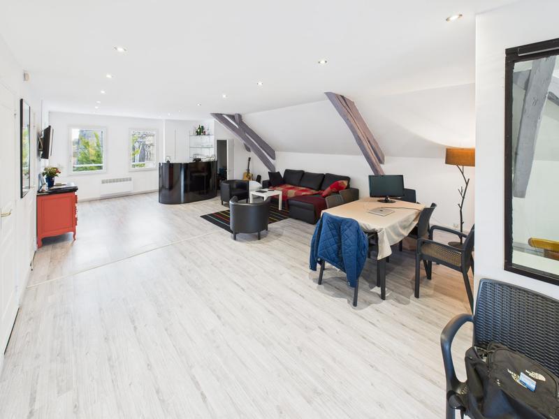 Appartement - 98 m² - 4 pièces