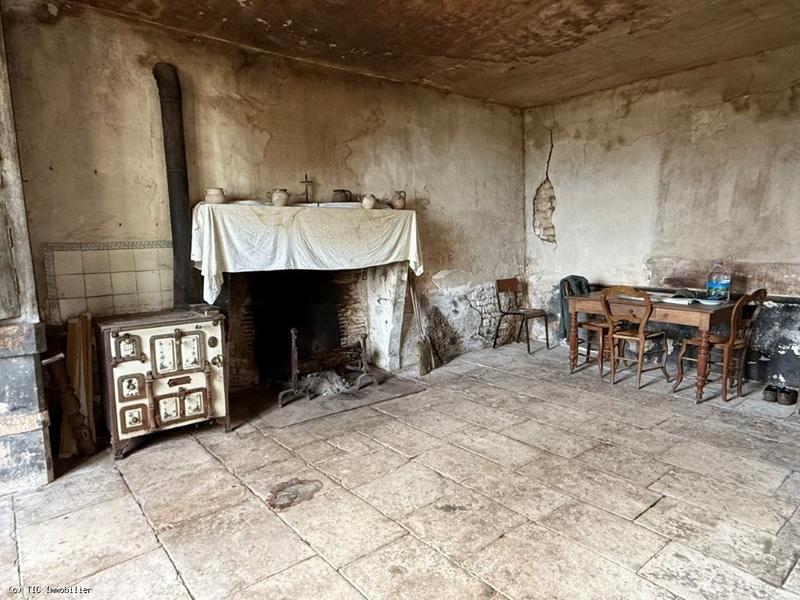 Maison - 253 m² - 8 pièces