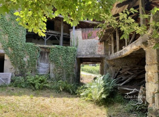 Maison - 120 m² - 2 pièces