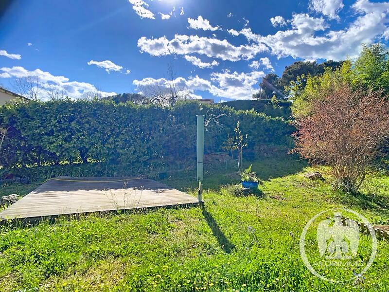 Villa - 180 m² - 8 pièces