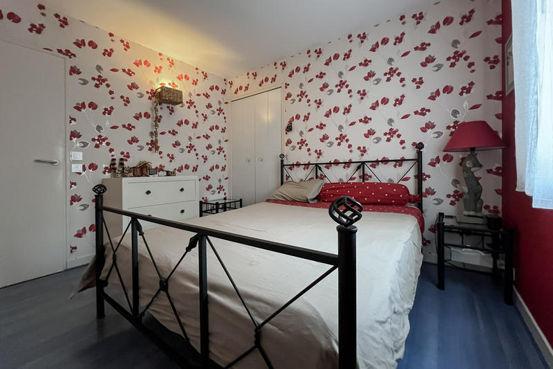 Maison - 255 m² - 9 pièces