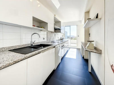 Appartement - 86 m² - 4 pièces