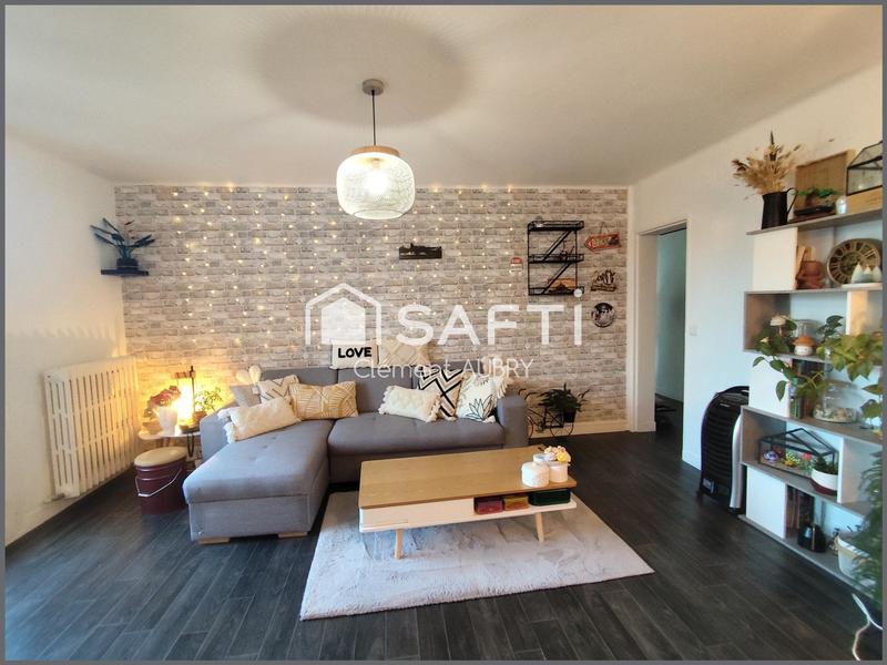 Appartement - 85 m² - 5 pièces