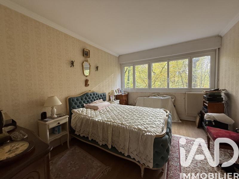 Appartement - 119 m² - 6 pièces