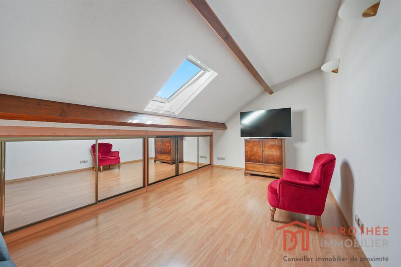 Villa - 248 m² - 8 pièces